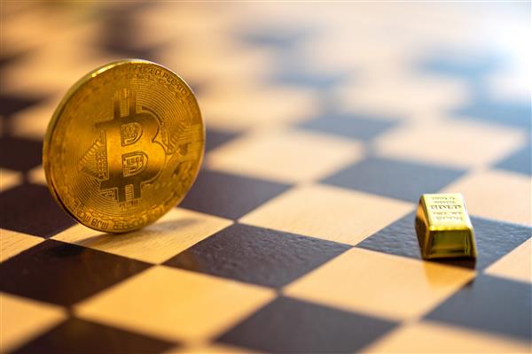 Gold vs. bitcoin, where should you invest?